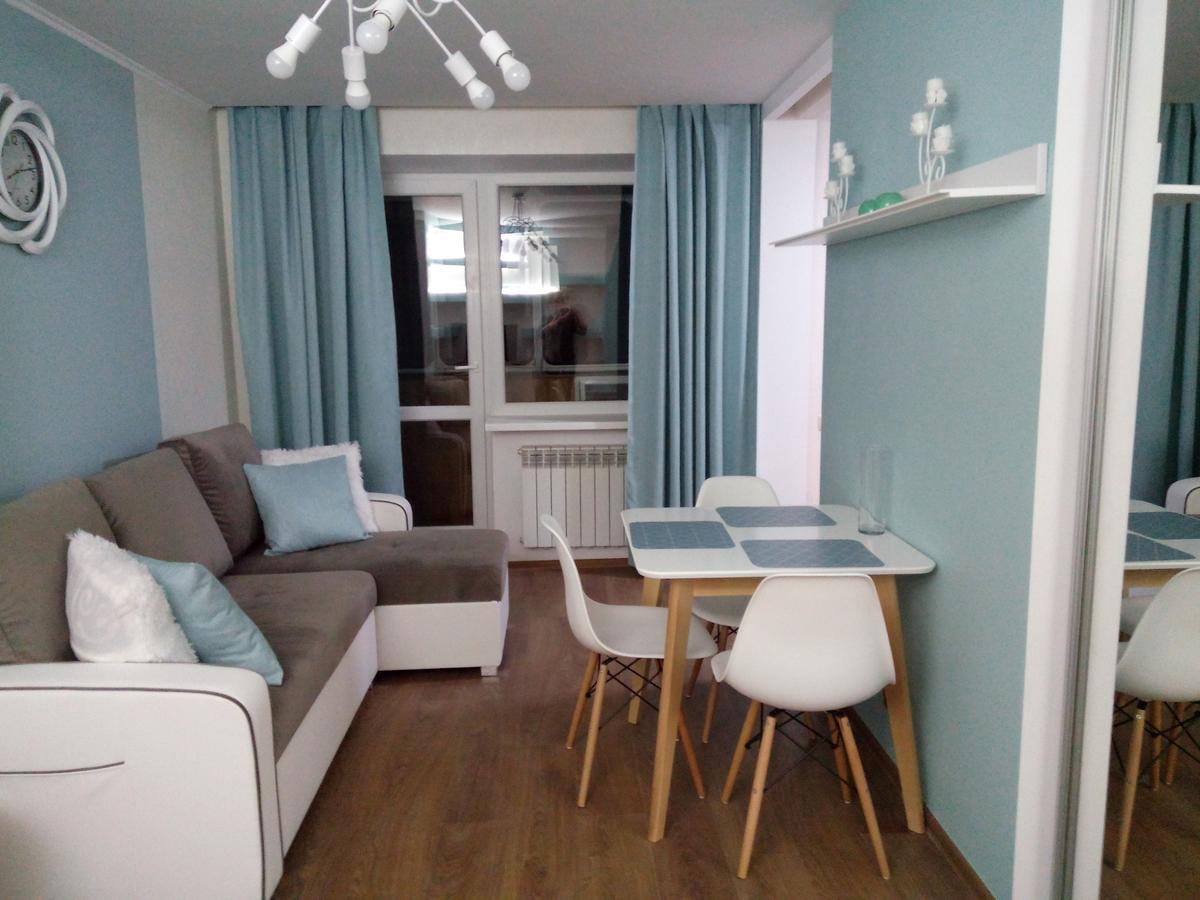Two-Bedroom Apartment In The Center Khmel'nyts'kyy Exterior foto